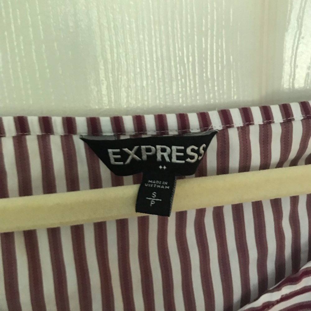Express Top - Picture 2 of 3